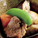 新じゃがと野菜の煮物