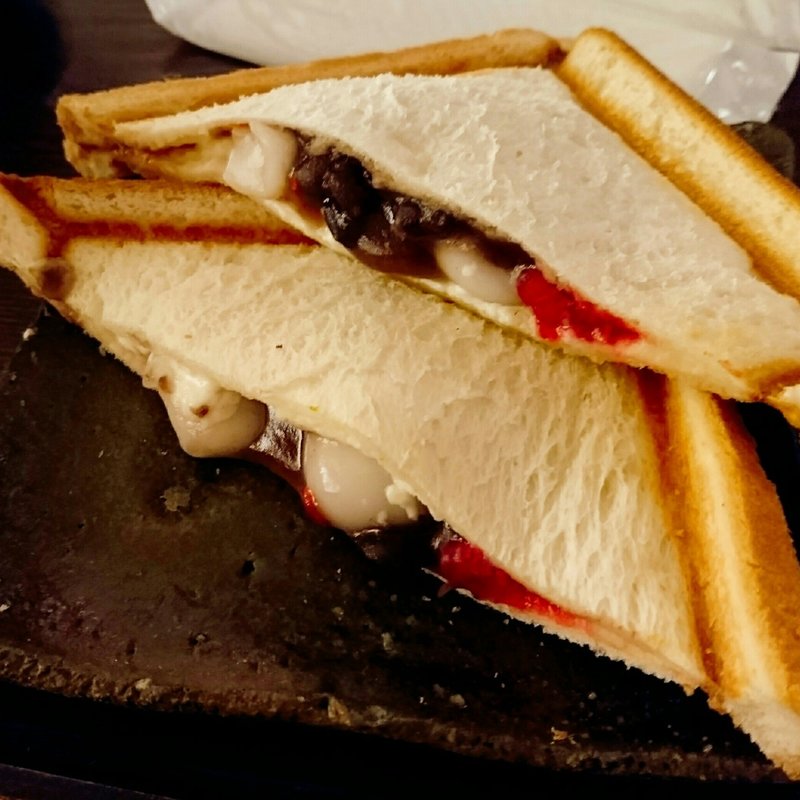 季節のホットサンド(うつわcafeと手作り雑貨の店 ゆう 大阪梅田店)