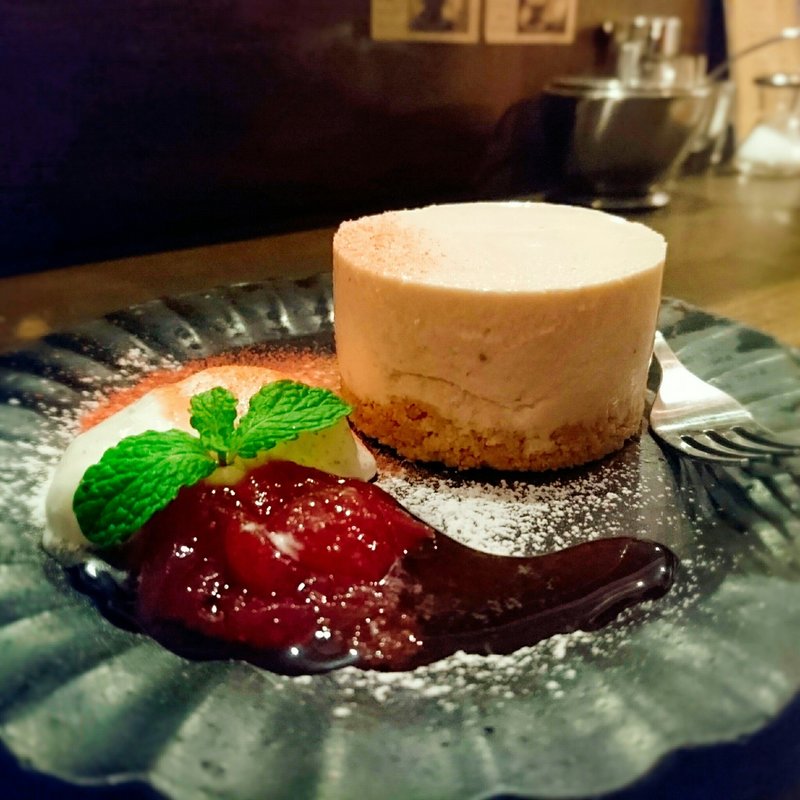 苺のレアチーズケーキ(ヤギー )