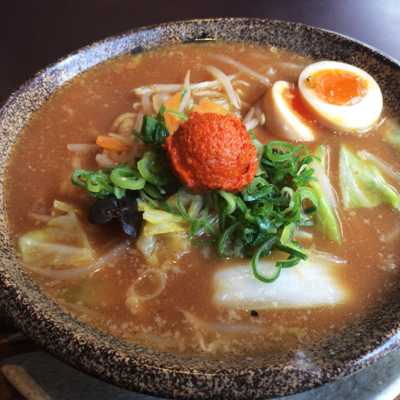 野菜辛味噌らーめん(越後秘蔵麺　無尽蔵 花園家 （むじんぞう）)