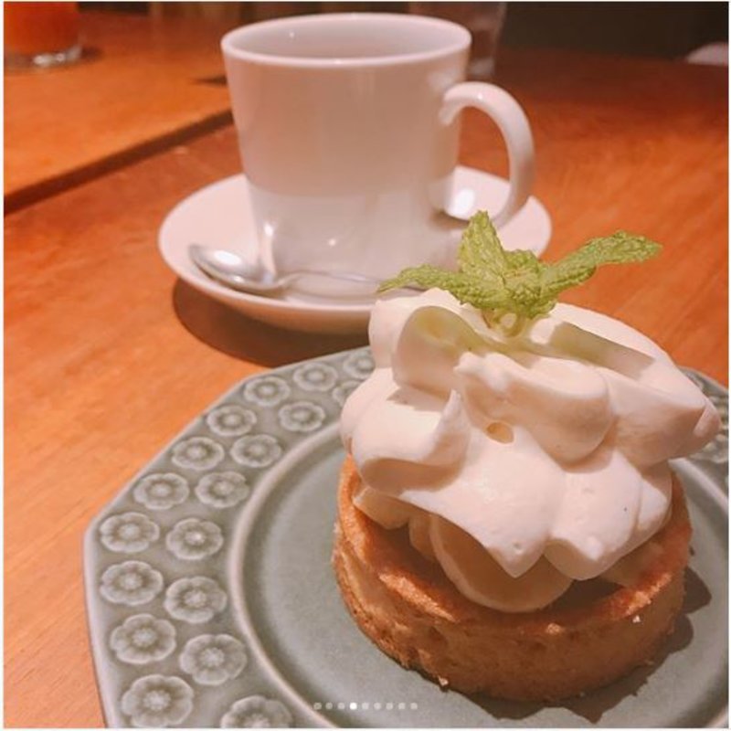 マスカルポーネとバナナのタルト(Cafe Bibliotic Hello!)