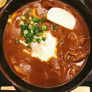 温泉玉子入り牛かれーうどん(手打ちうどん　こんぴら茶屋)