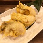 岩牡蠣の天ぷら(くずし割烹 肴屋八兵衛)