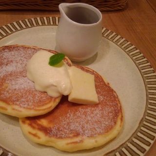 メープルシロップと発酵バターのパンケーキ(Cafe　ココノハ)