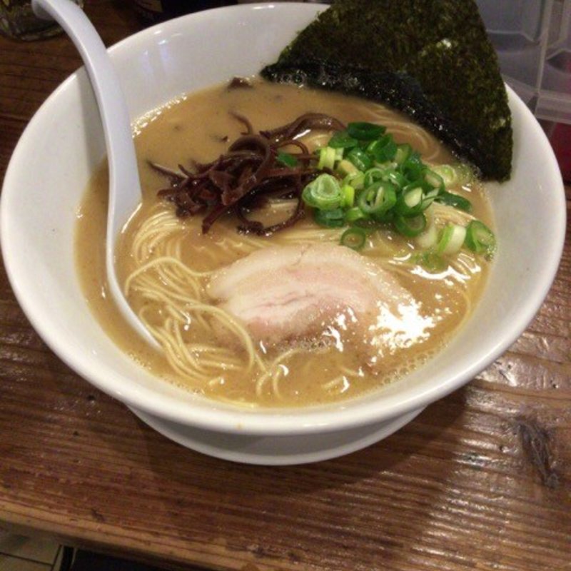 醤油とんこつラーメン(豚骨屋すぎ多 藤枝駅前店 )