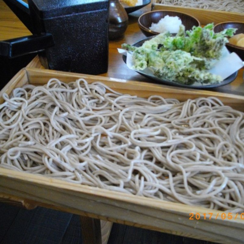 十割下足天ぷら板そば（大盛）(愛庵 （メゴアン）)