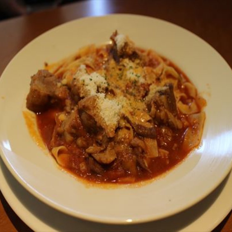 ビーフの煮込み（フェットチーネ）(ボンジョルノ 新クッチーナ店 )