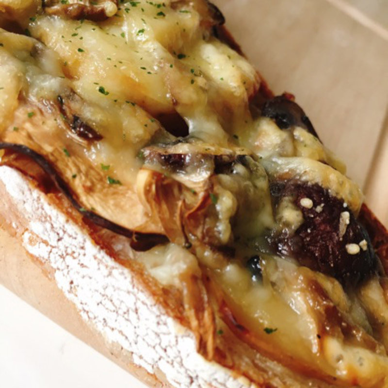 きのこのタルティーヌ(カヤバベーカリー)