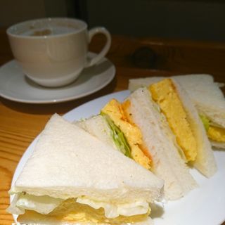 ふわふわたまごのサンドイッチ ドリンクセット(Cafe ＆ bar GUTE)