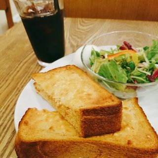 トーストセット(野菜直売 Green Cafe)