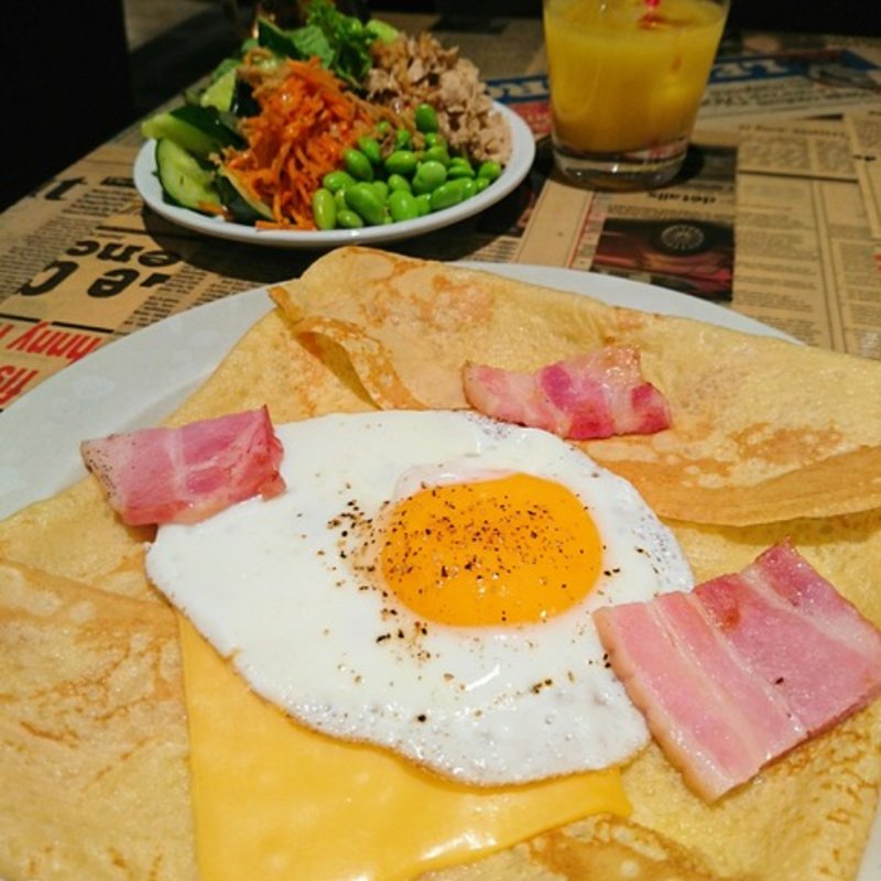 ミールクレープ／グリルベーコンチェダー(タブレスカフェ 心斎橋店)