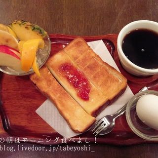 トースト・デザートセット(喫茶サンチョ)