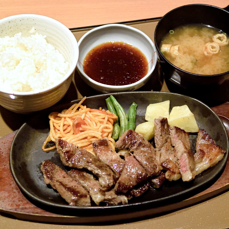 ビーフステーキ定食(やよい軒 高松東バイパス店 )