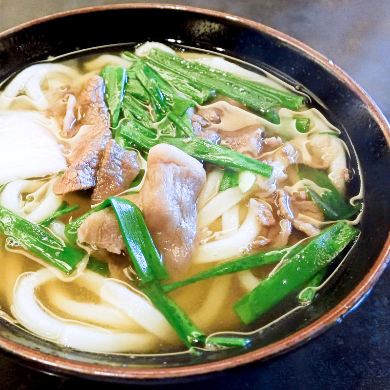 国産牛肉うどん(七宝亭)