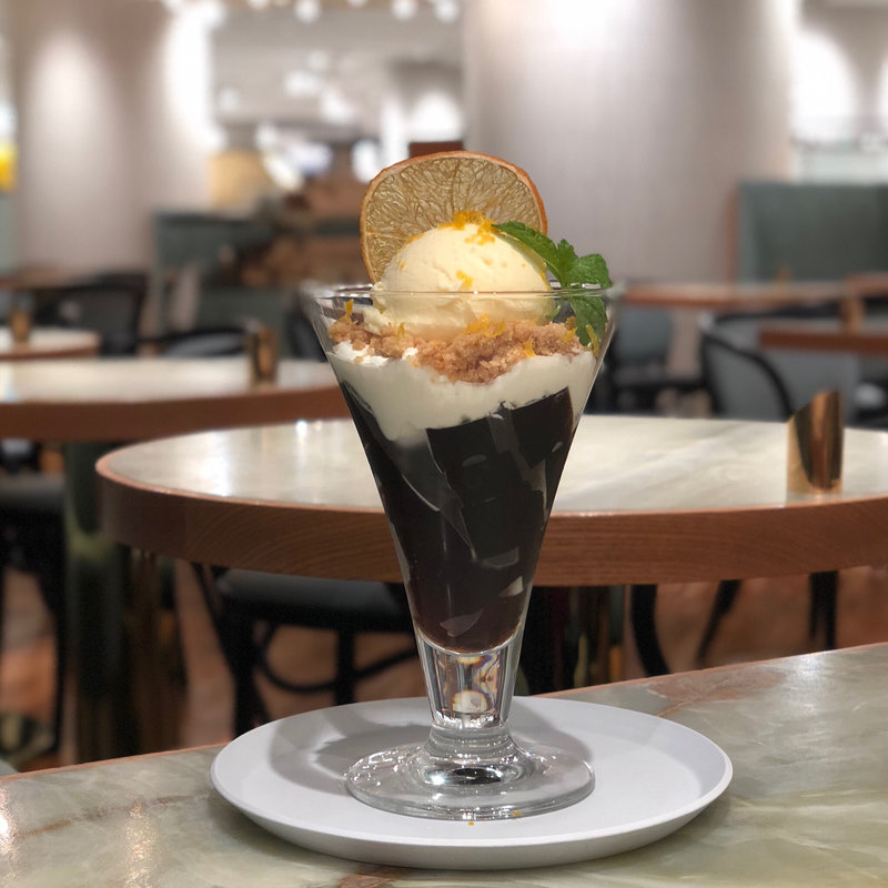 自家製コーヒーゼリー〜バニラアイスを乗せて〜(bistro cafe THE FLOWER TABLE)