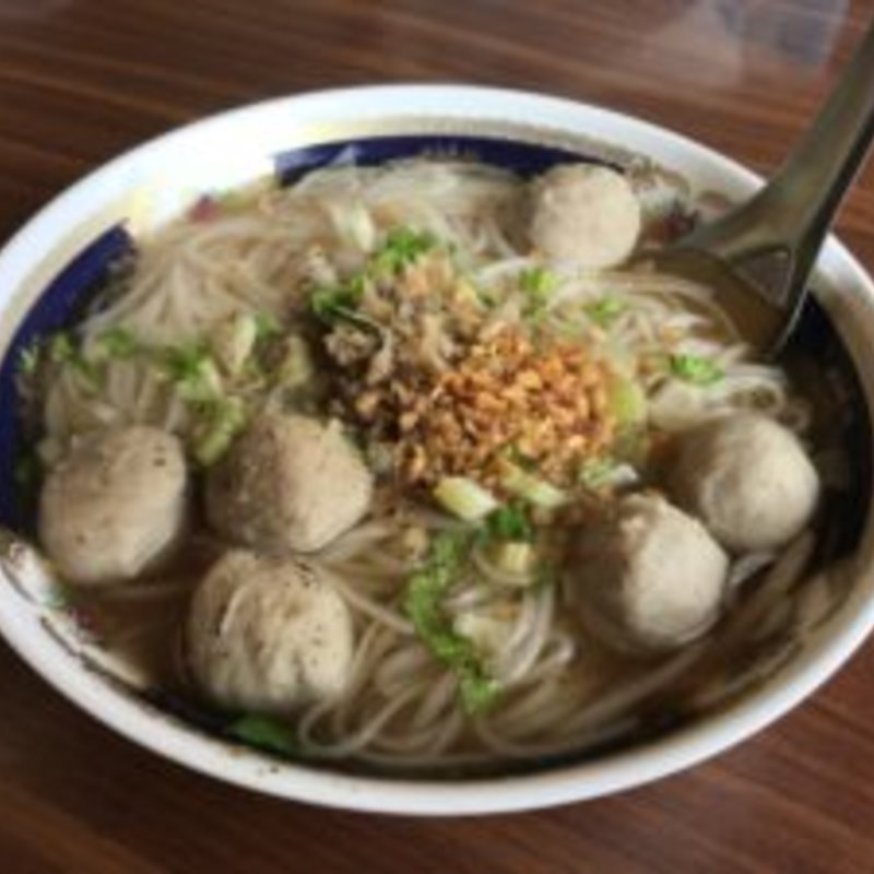 牛肉ラーメン(Warung thai)