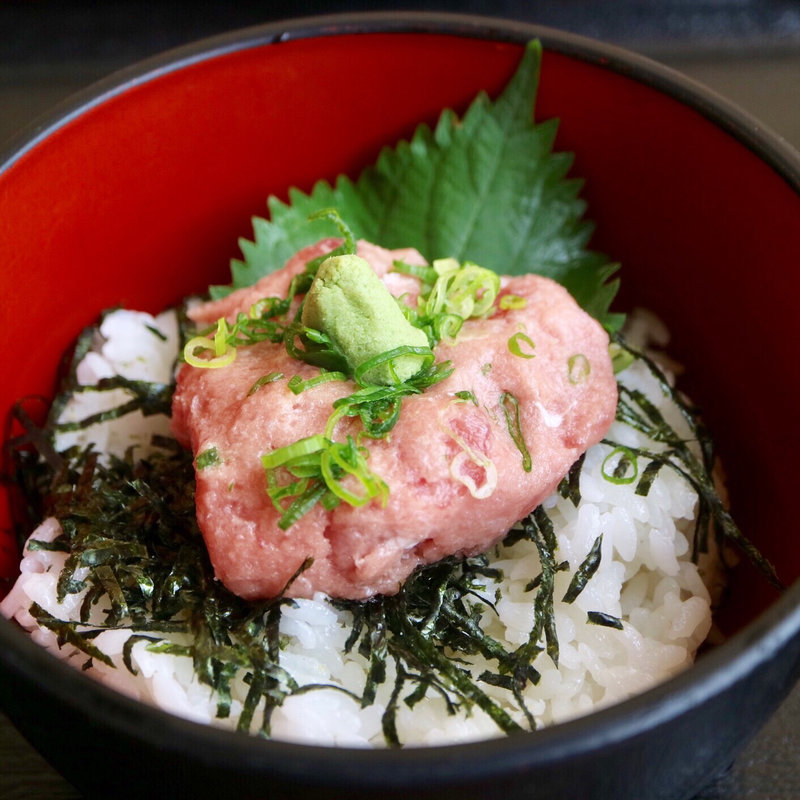 マグロネギトロ丼(市場の食堂 金目亭 )