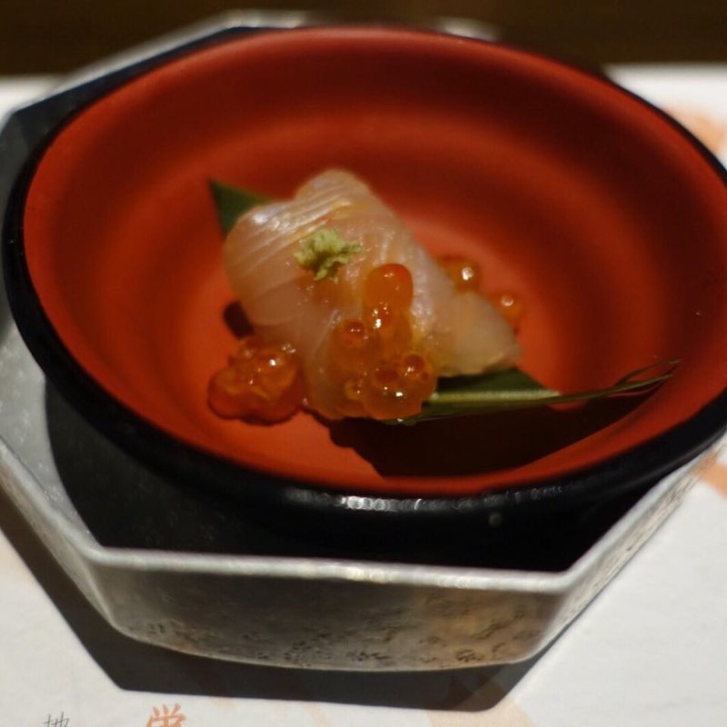 とろ地きんめ鯛うに巻きいくら(サウガット （SAUGAT）)