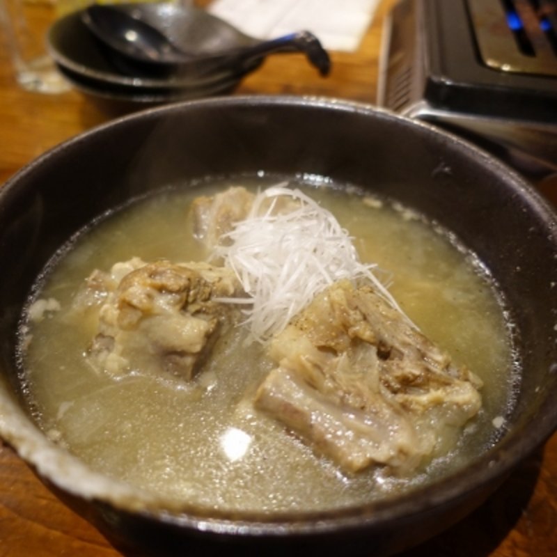 牛テールスープ(もつ屋)