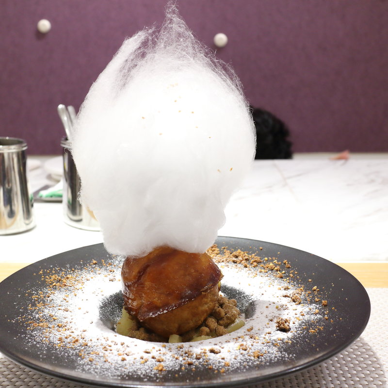 クイニータタン(PHILIPPE CONTICINI)