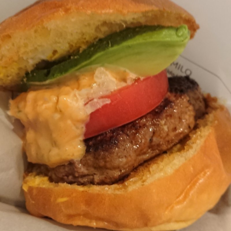 アボカドバーガー(（株）尾島商店)