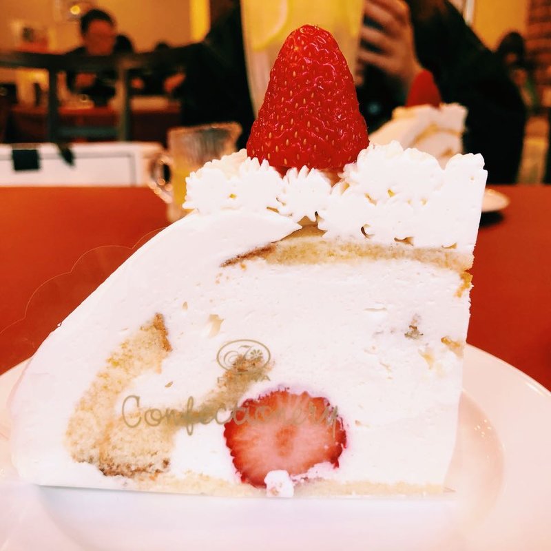 ケーキ(鳥取和牛 大山 不二家 心斎橋本店)