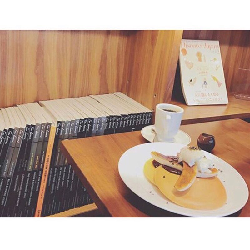 キャラメリゼしたバナナとグアナラのパンケーキ(白金茶房)