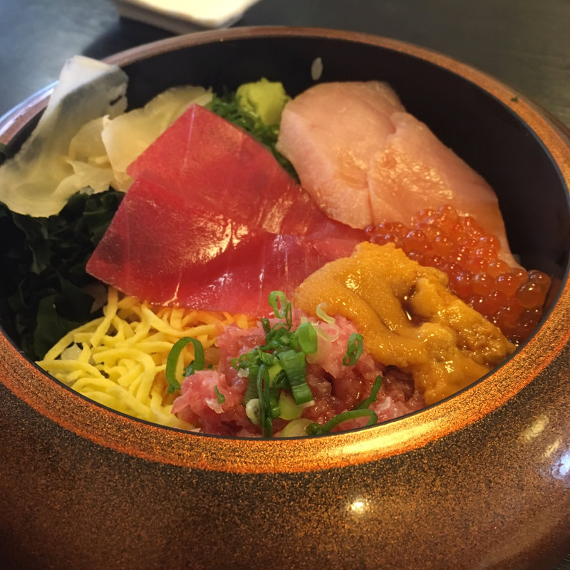 特選まぐろきっぷ丼(料亭旅館 三崎館支店 香花)