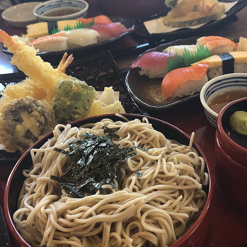 すし天ざるセット(和風レストラン まるまつ 袋原店)