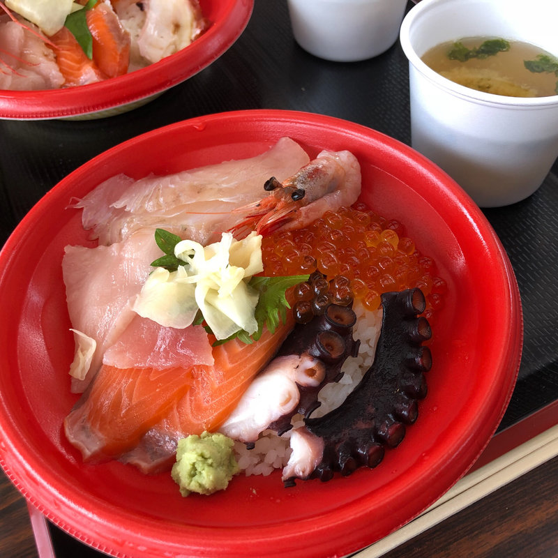 海鮮丼(山内鮮魚店 )
