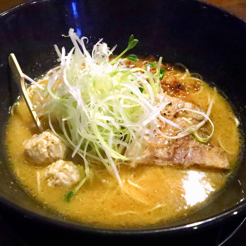 白味噌ラーメン(みつか坊主 醸 （カモシ）)