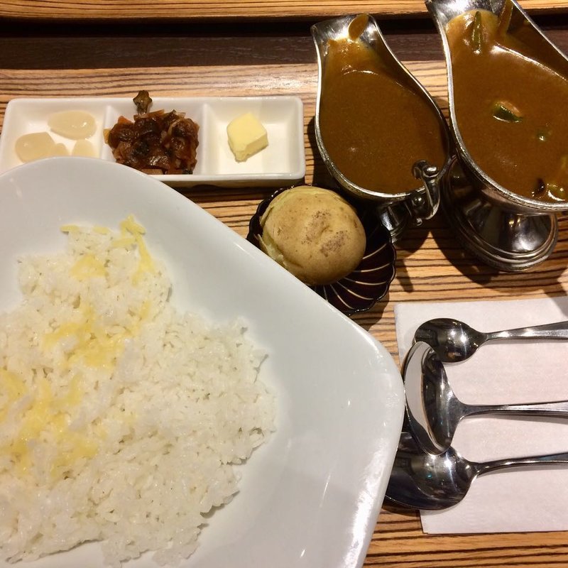 コンビネーションカレー(欧風カレー ガヴィアル コレド室町2店)