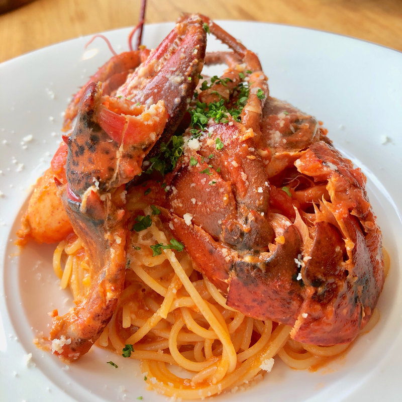 オマール海老のトマトクリームパスタ(Bistro Matsushima)