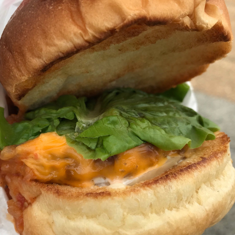 小平チーズバーガー(おびら鰊番屋)