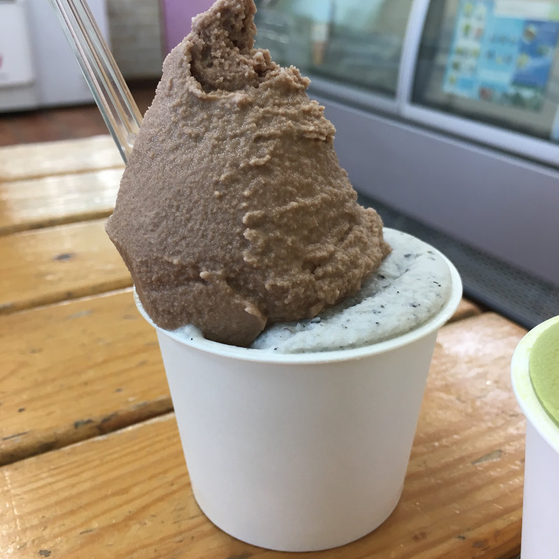 ダブルカップ(チョコ&ごま)(横濱アイス工房)