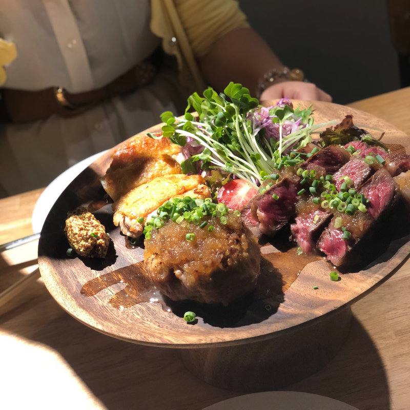 シェフおまかせの鉄板お肉盛り合わせ(Bistro Teppan Jai faim （ビストロテッパンジェファン）)