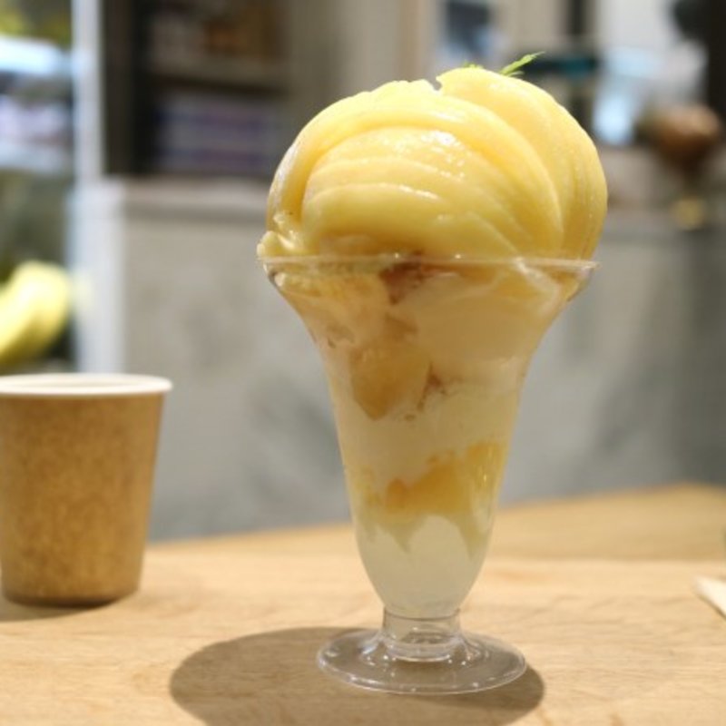 極桃パフェ(ミールカフェ 名古屋店)