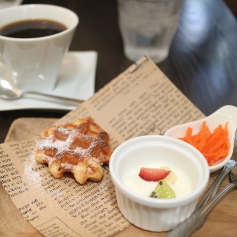 ワッフルのモーニング(ボン ファム)