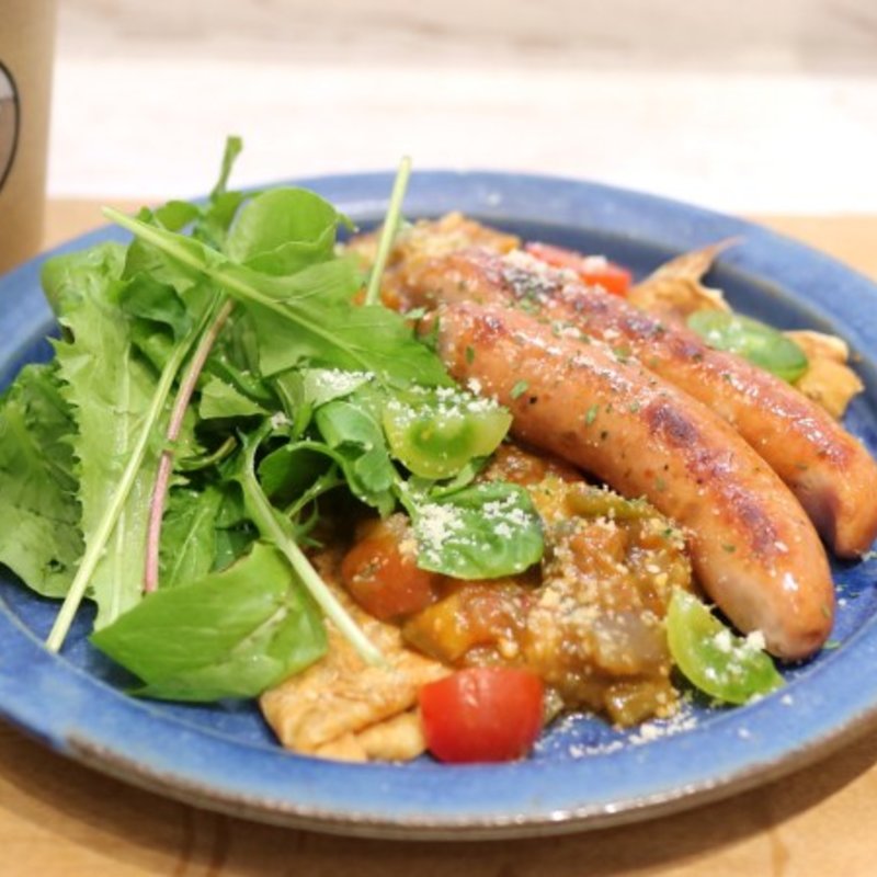稲垣腸詰店のソーセージとタラトゥイユ(ミールカフェ 名古屋店)