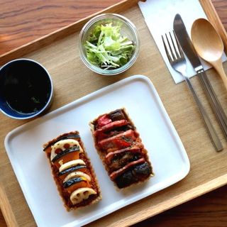 5食限定のお惣菜タルトセット(キューム カフェ エア)