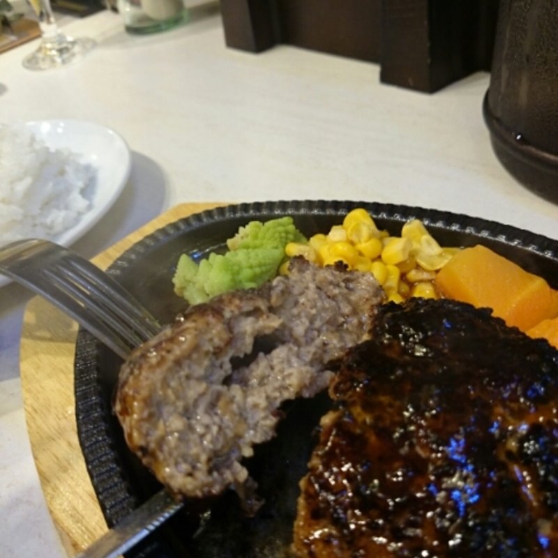 トリュフハンバーグ(クイーン オブ チキンズ 新橋烏森口店 （Queen of Chickens）)