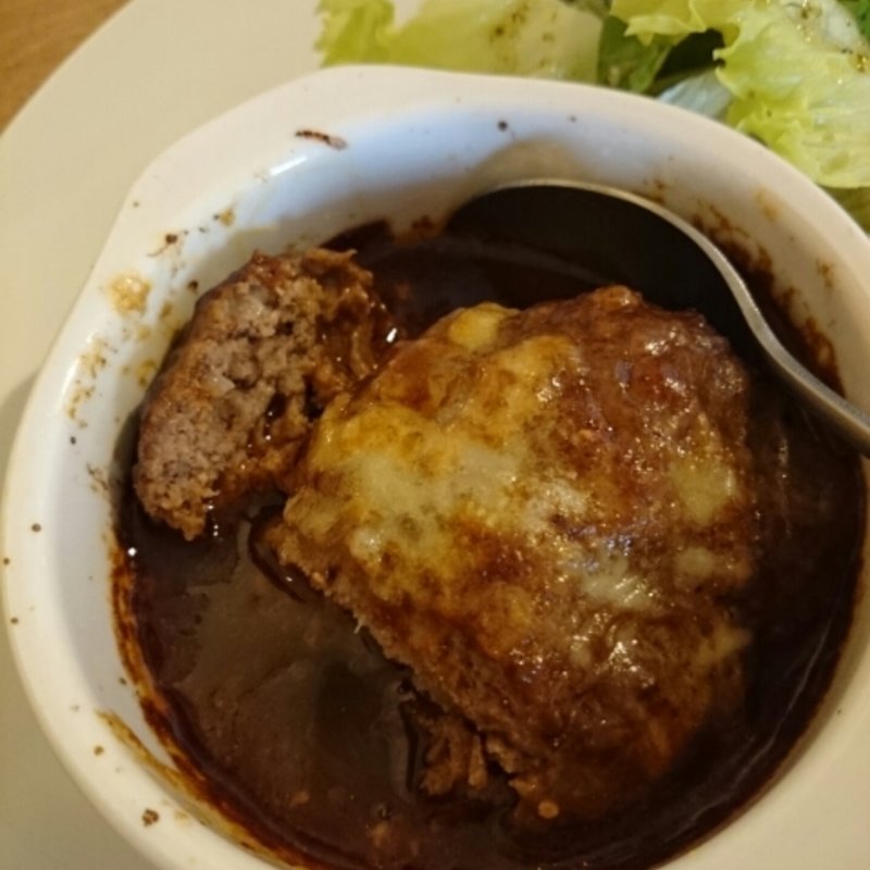 煮込みハンバーグ(smoked bar koo)