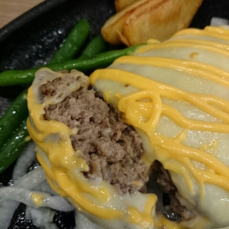 アンガスビーフWチーズハンバーグ(Jackson Farm & Grill)