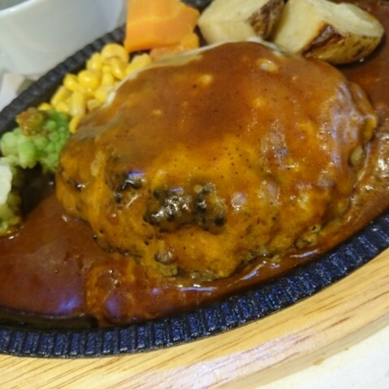 チーズハンバーグ(クイーン オブ チキンズ 新橋烏森口店 （Queen of Chickens）)