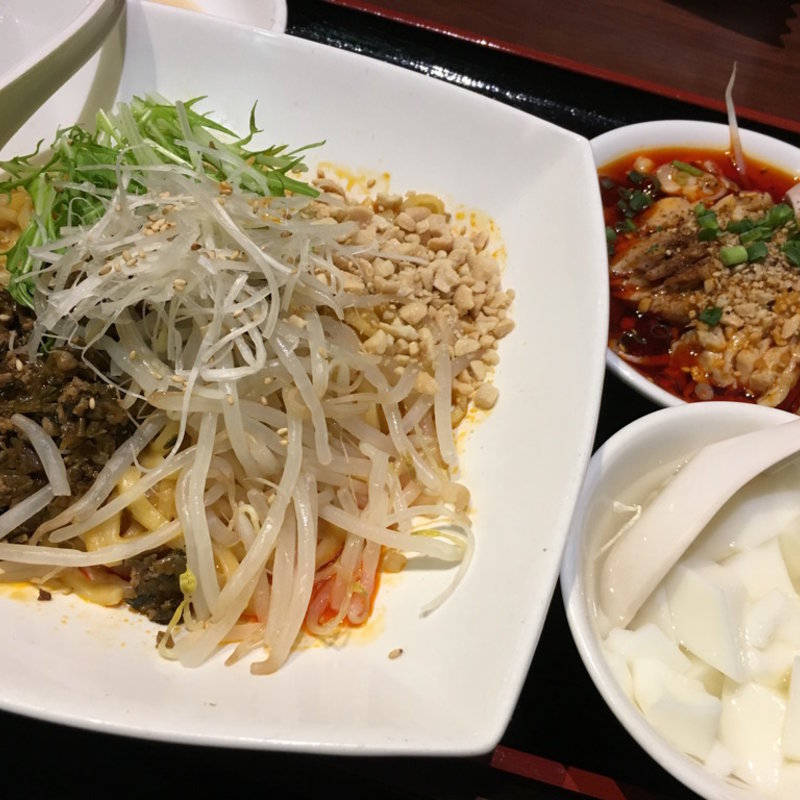 本格汁なし担々麺＜担々面＞(陳家私菜 有楽町店)