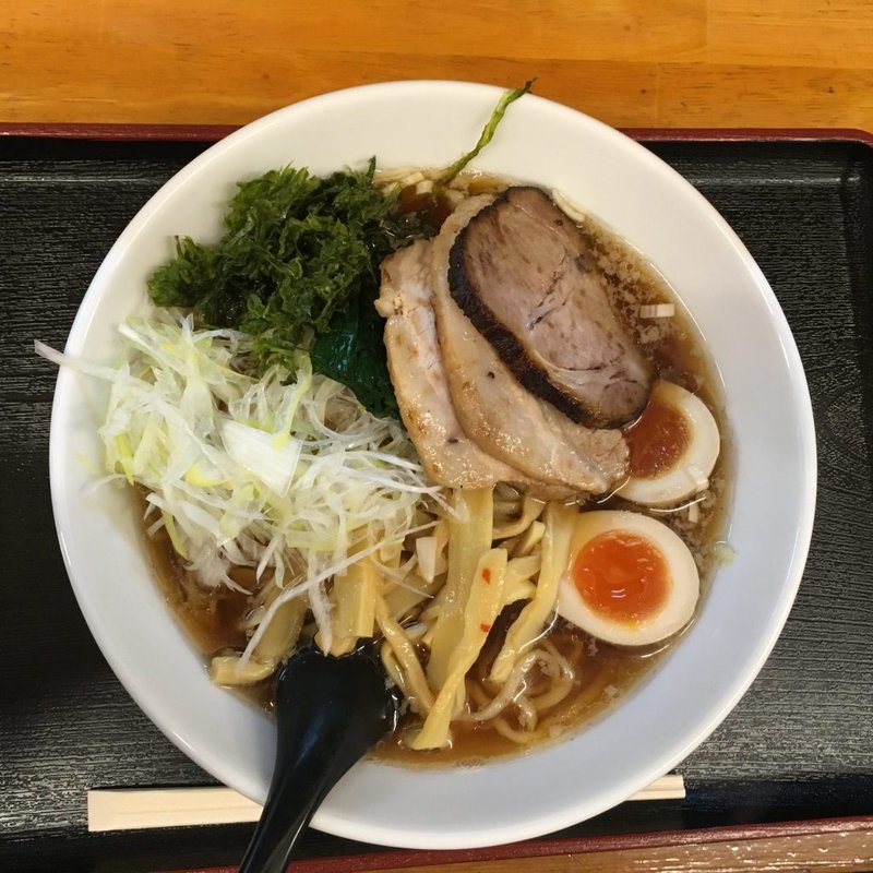 しょうゆのラーメン(全部のせ)(みやび屋 )