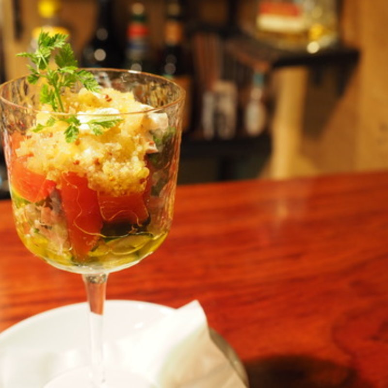 クリームチーズとトマトジュレのミルフィーユサラダ(八月の鯨)