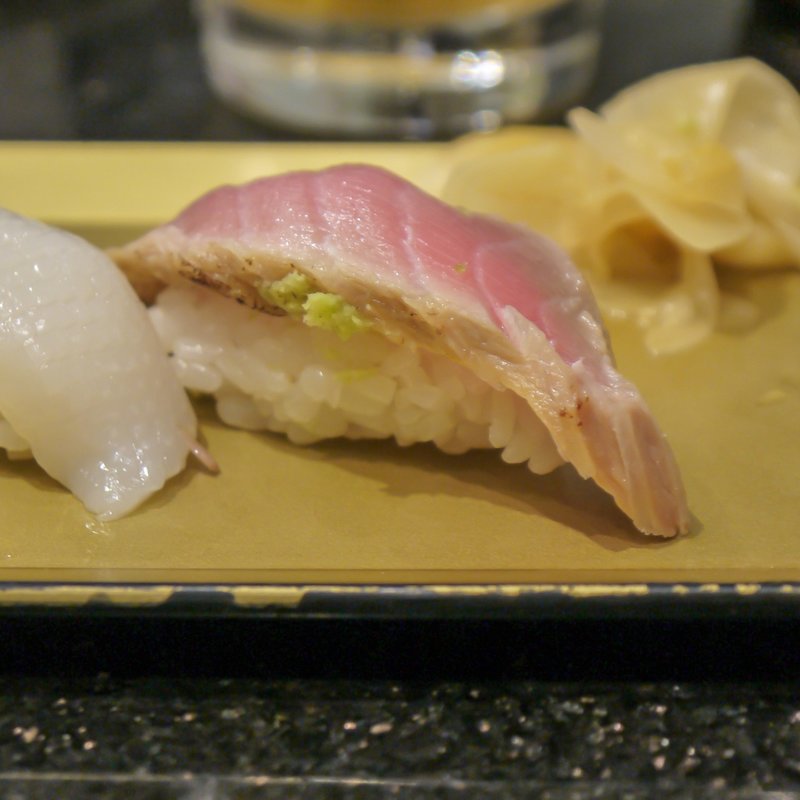 づけまぐろ(寿司の美登利 エチカ池袋店)