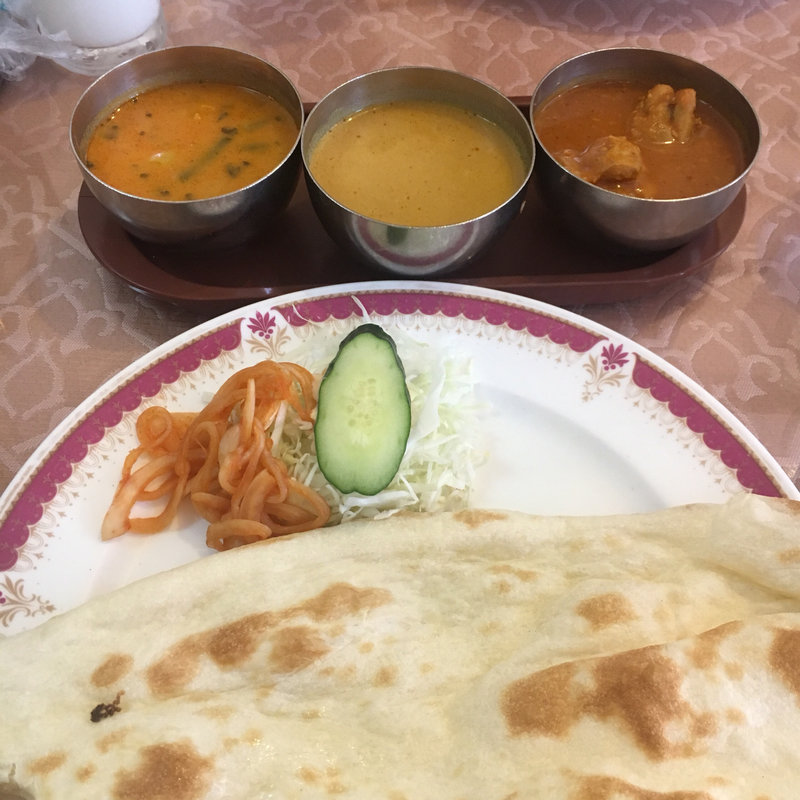 3 種のカレー(モティ赤坂ＴＢＳ前店)