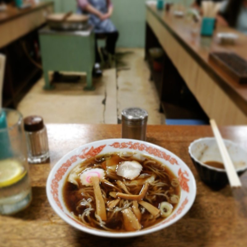 ワンタンメン(大衆酒場 カネス)